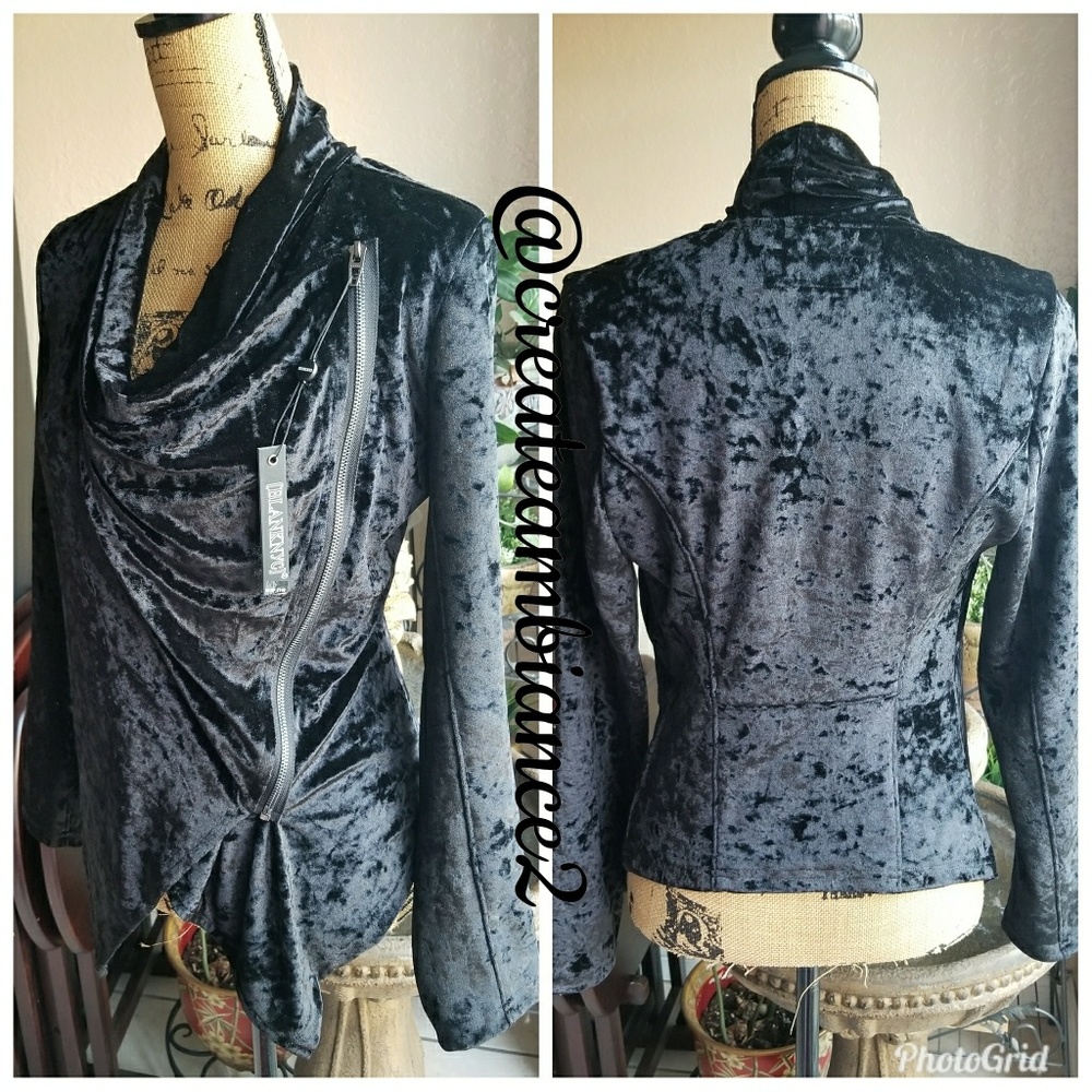 Blank NYC Crushed Velvet Asymmetrical Jacket - Picture 3 of 6